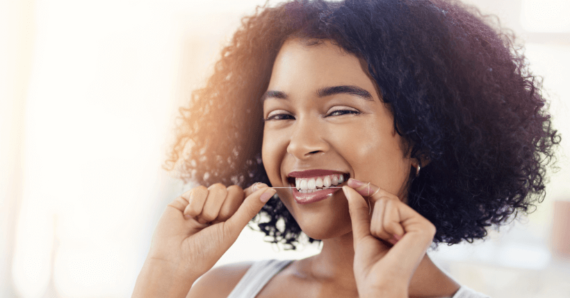 Escovar passar o fio dental corretamente